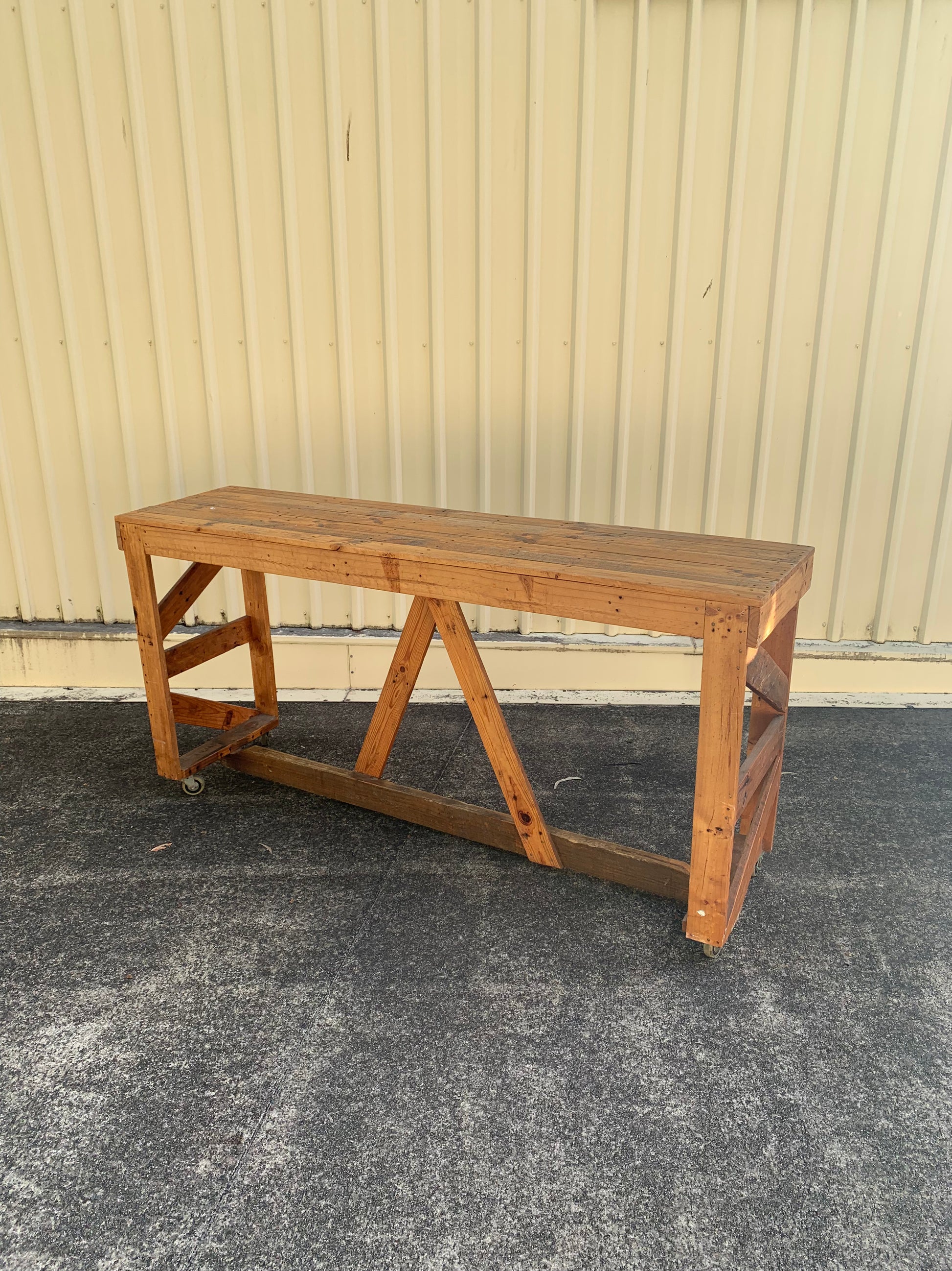 Bar - Rustic Timber On Wheels Rockhampton Vintage Hire Bar Hire