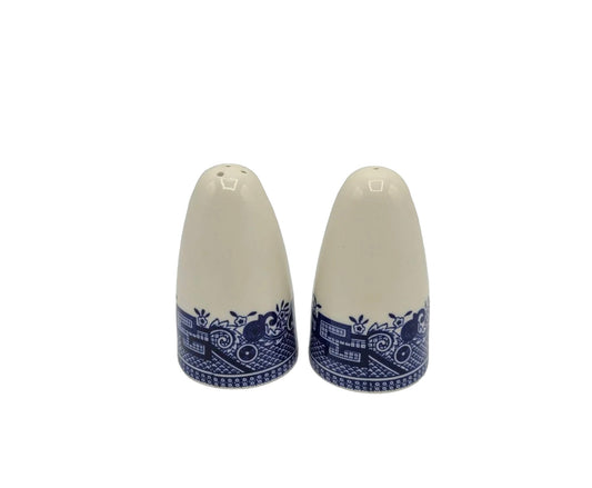 Vintage Willow Blue & White Salt & Pepper Rockhampton Vintage Hire