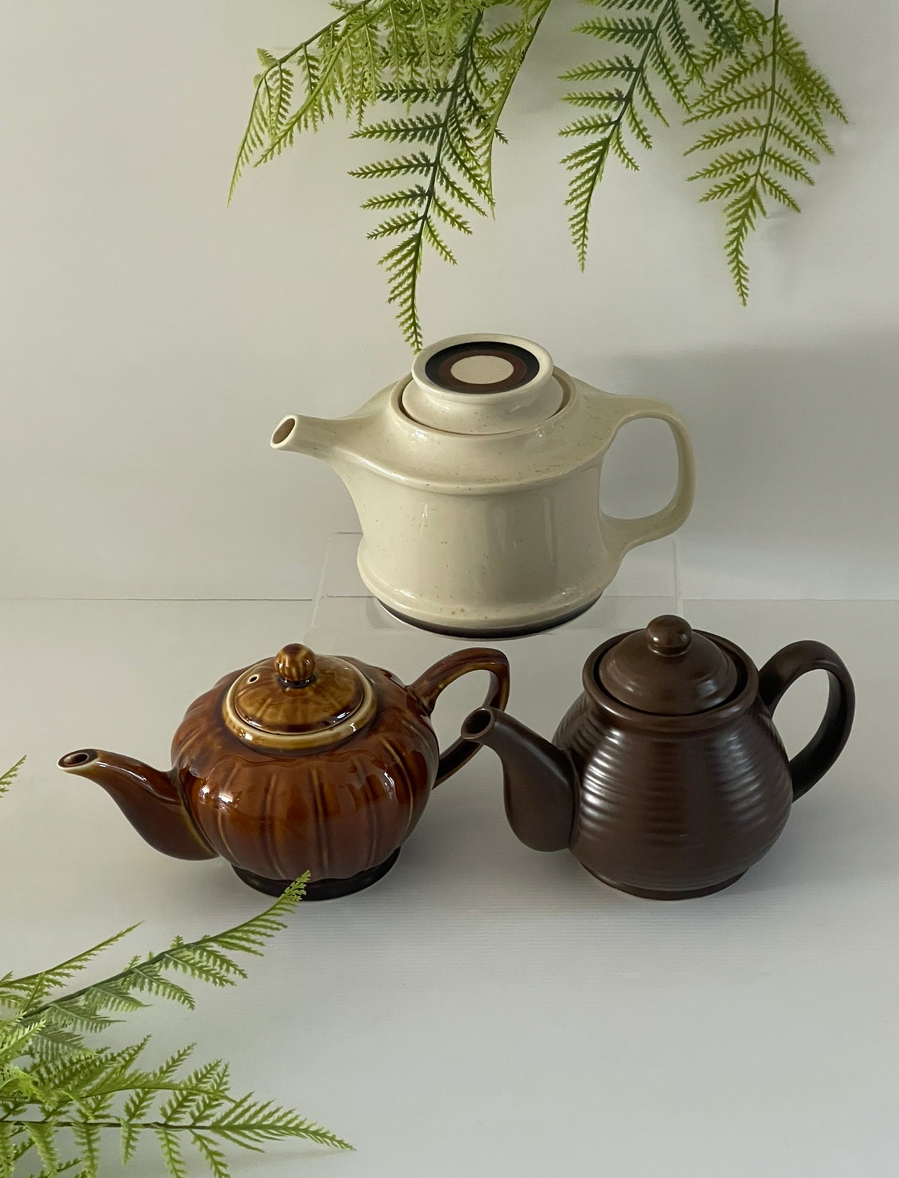 Mid-Century Retro Tea & Coffee Pots Rockhampton Vintage Hire