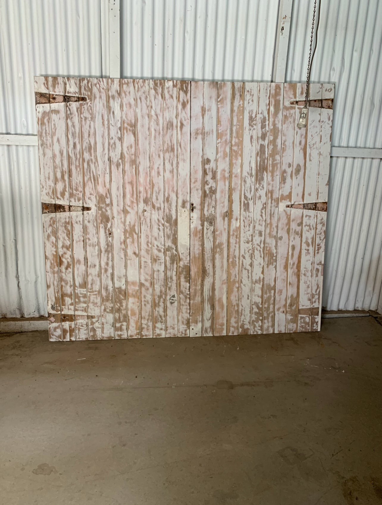 RVH Rustic Timber Wall Backdrop Rockhampton Vintage Hire