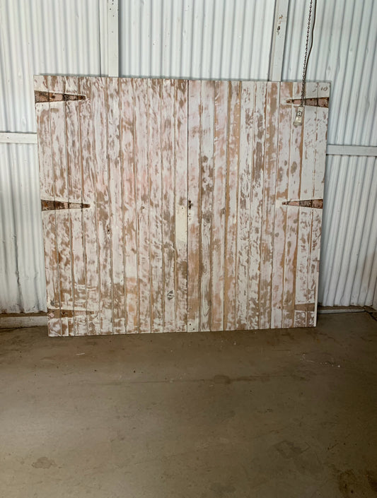 RVH Rustic Timber Wall Backdrop Rockhampton Vintage Hire