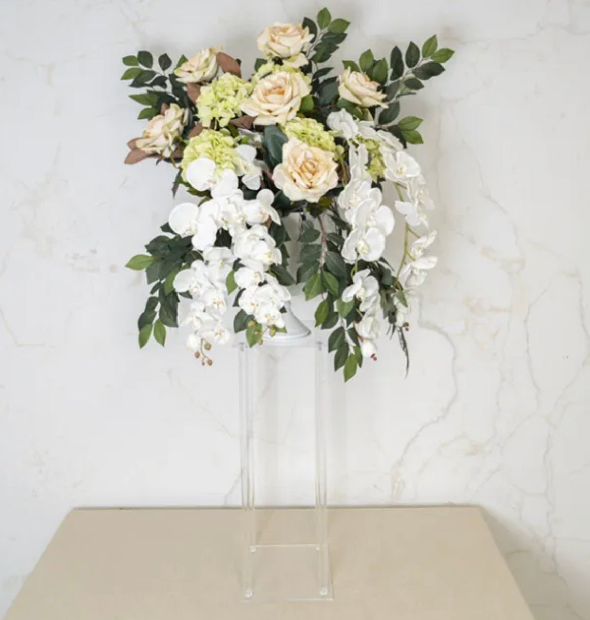 2 Piece Set of 60cm Clear Acrylic Centerpiece Flower/Stands Rockhampton Vintage Hire