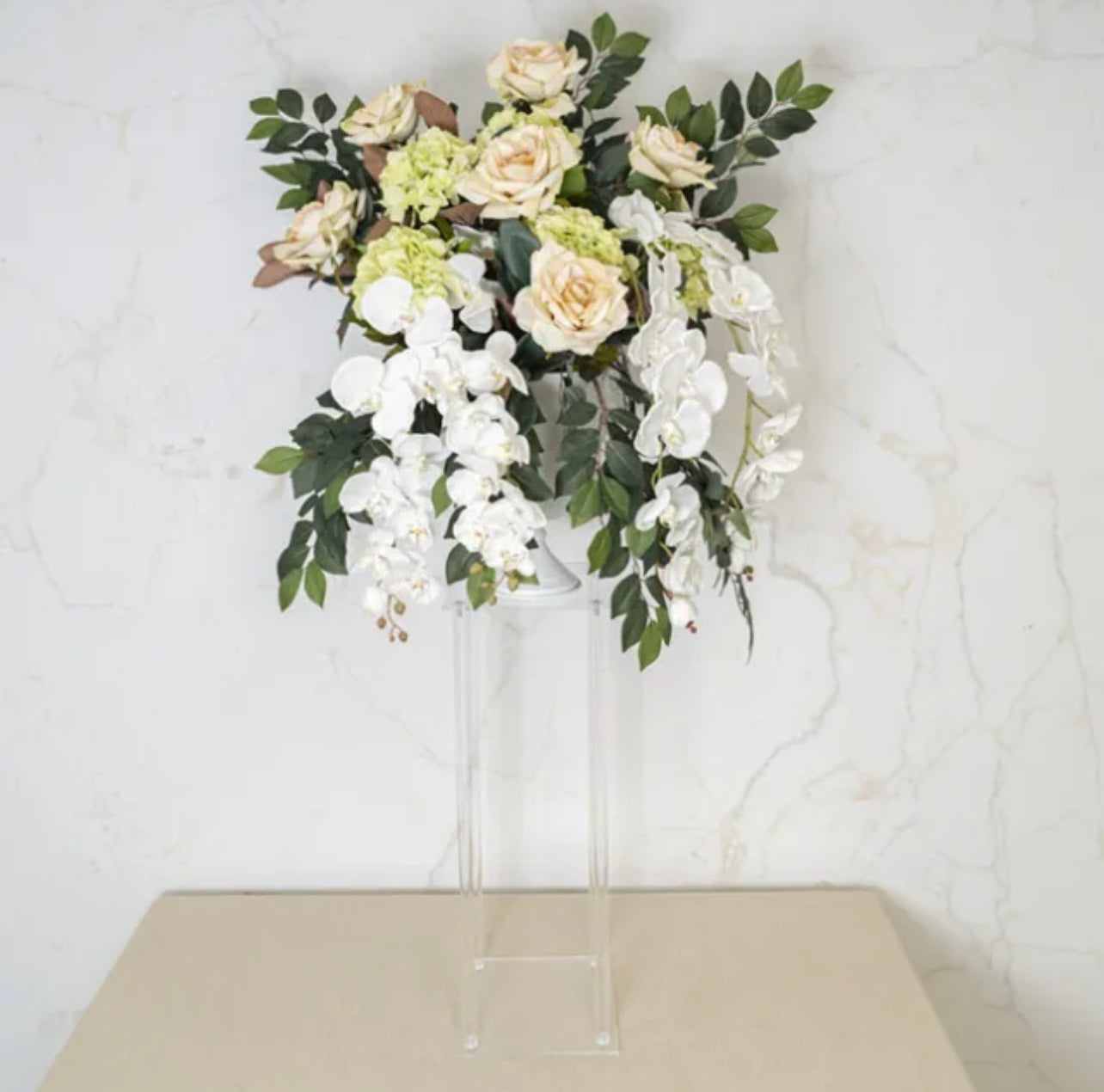 2 Piece Set of 60cm Clear Acrylic Centerpiece Flower/Stands Rockhampton Vintage Hire