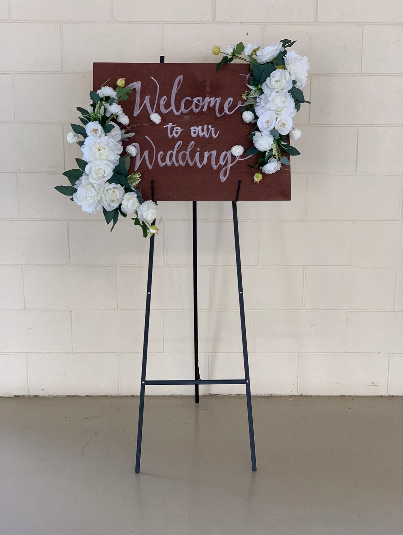 Welcome To Our Wedding Sign, Florals & Easel 4-Piece Package Rockhampton Vintage Hire Weddings Rockhampton