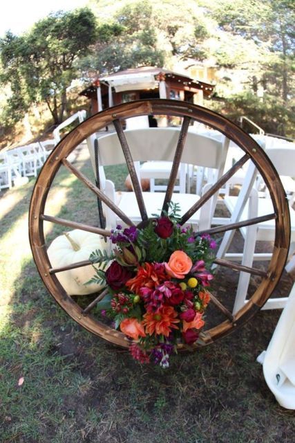 Vintage Rustic Wheel