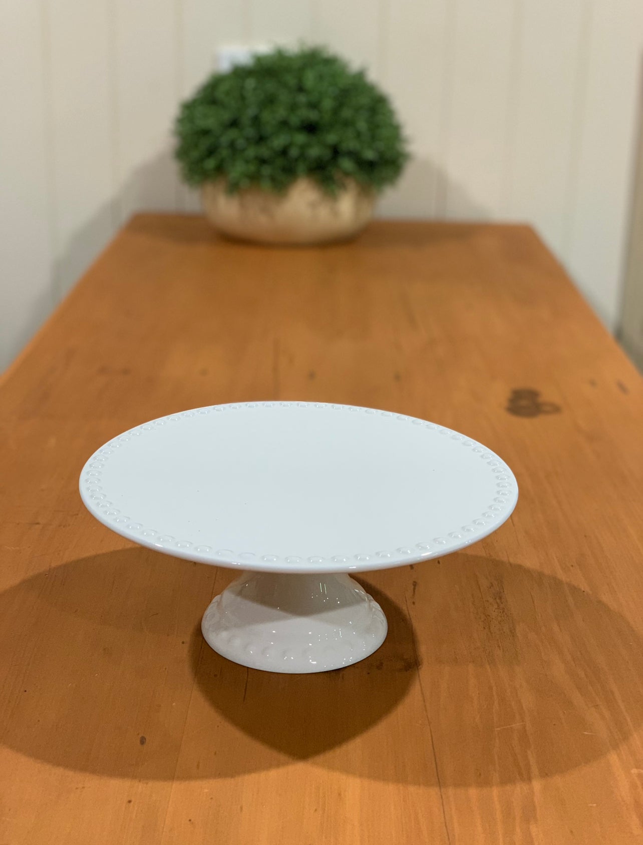 Cake Stand Round White Rockhampton Vintage Hire