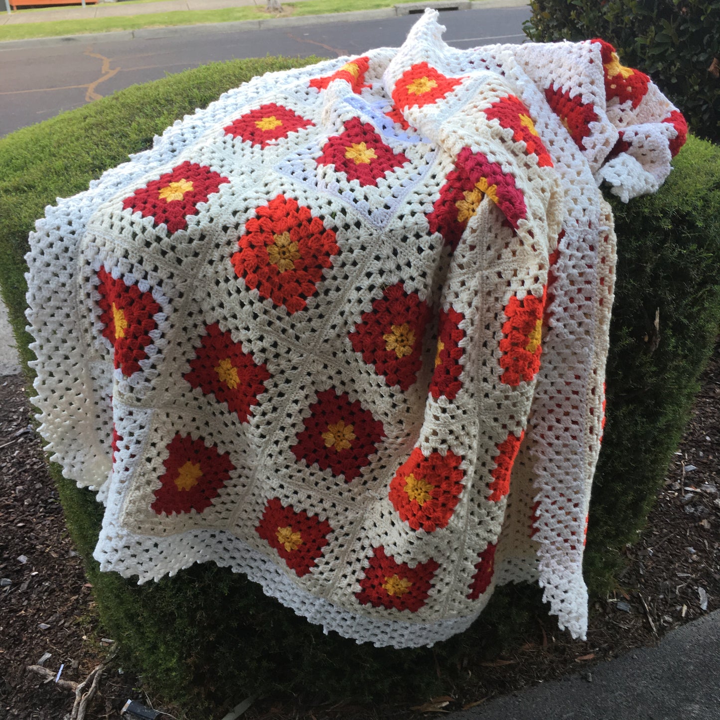 Vintage Throw Rug - Crochet White & Red