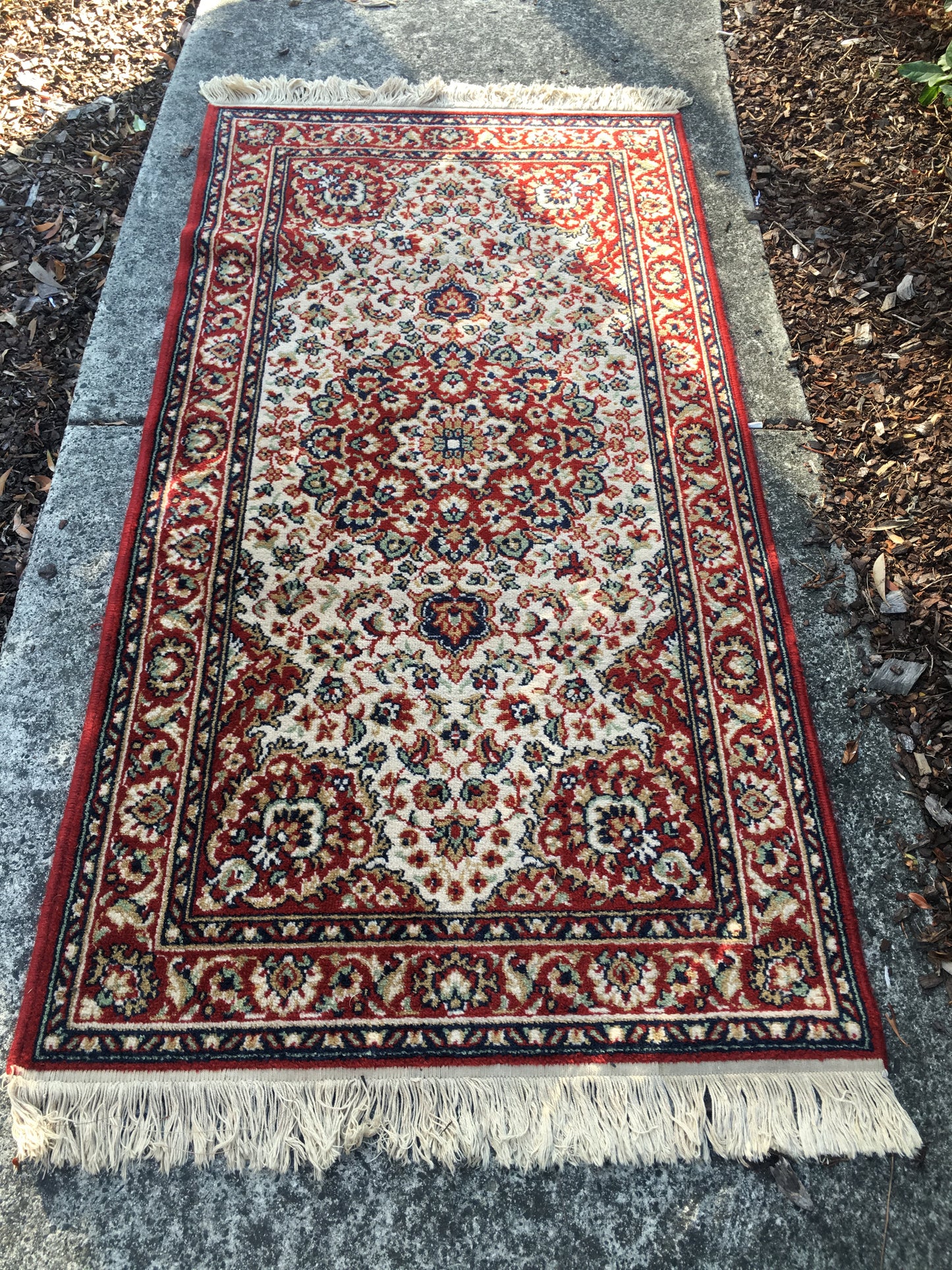 Floor Rugs - Wool Lighter Inside Rockhampton Vintage Hire