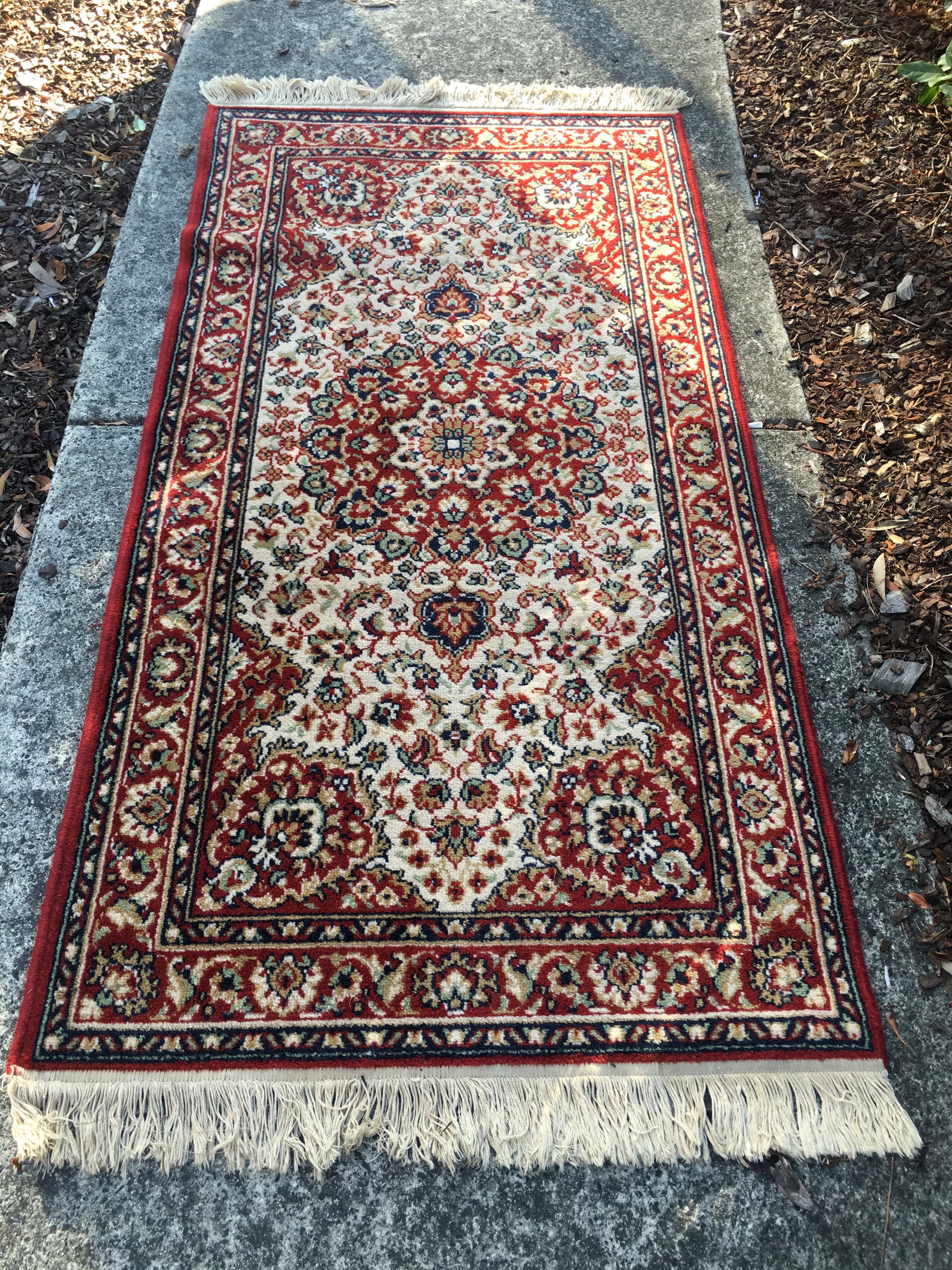 Floor Rugs - Wool Lighter Inside Rockhampton Vintage Hire