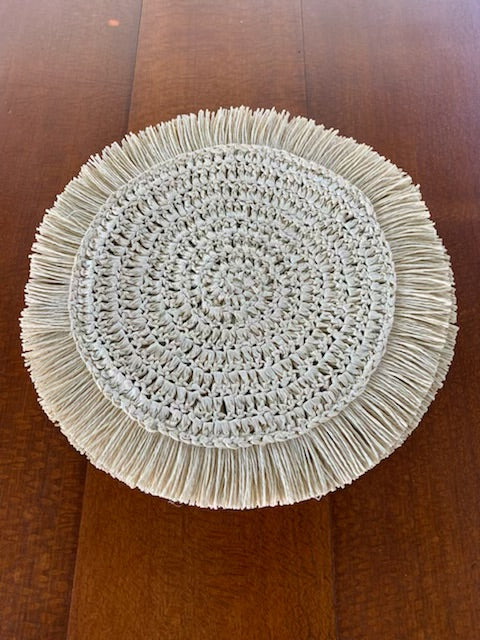 Placemats - Round Fringe Bleach