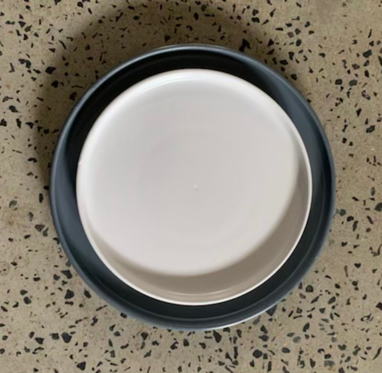 Dinnerware Plates - Gray & White